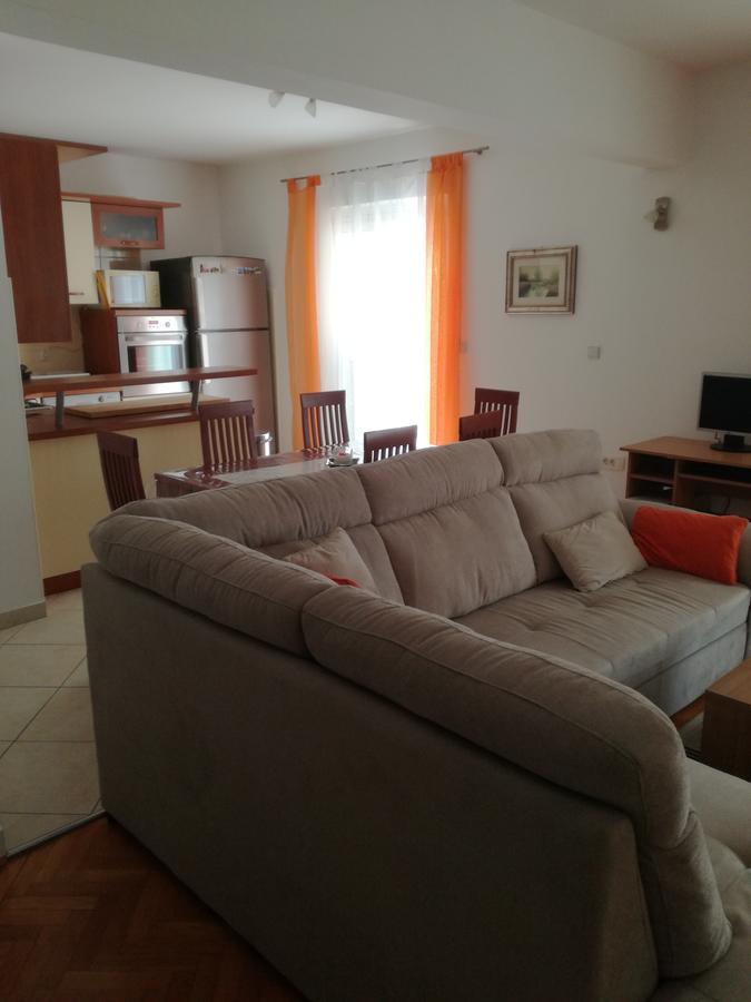 Apartman Maja & Marin Daire Biograd Na Moru Dış mekan fotoğraf